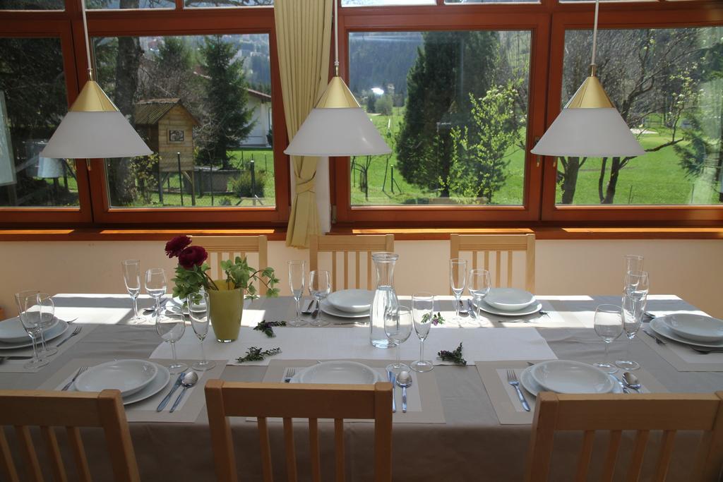 Villa Schnuck - Das Rote Ferienhaus Bad Gastein Eksteriør bilde