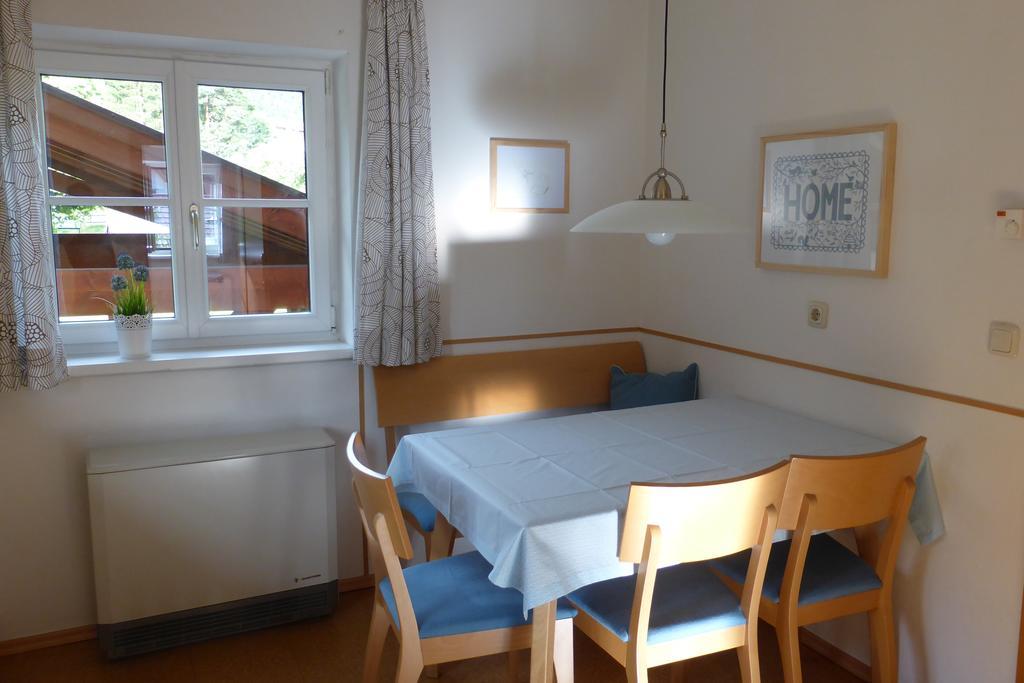 Villa Schnuck - Das Rote Ferienhaus Bad Gastein Eksteriør bilde