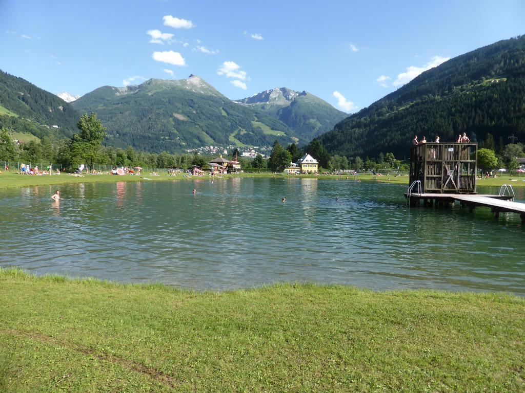 Villa Schnuck - Das Rote Ferienhaus Bad Gastein Eksteriør bilde
